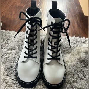 Sincerely Jules White Boots